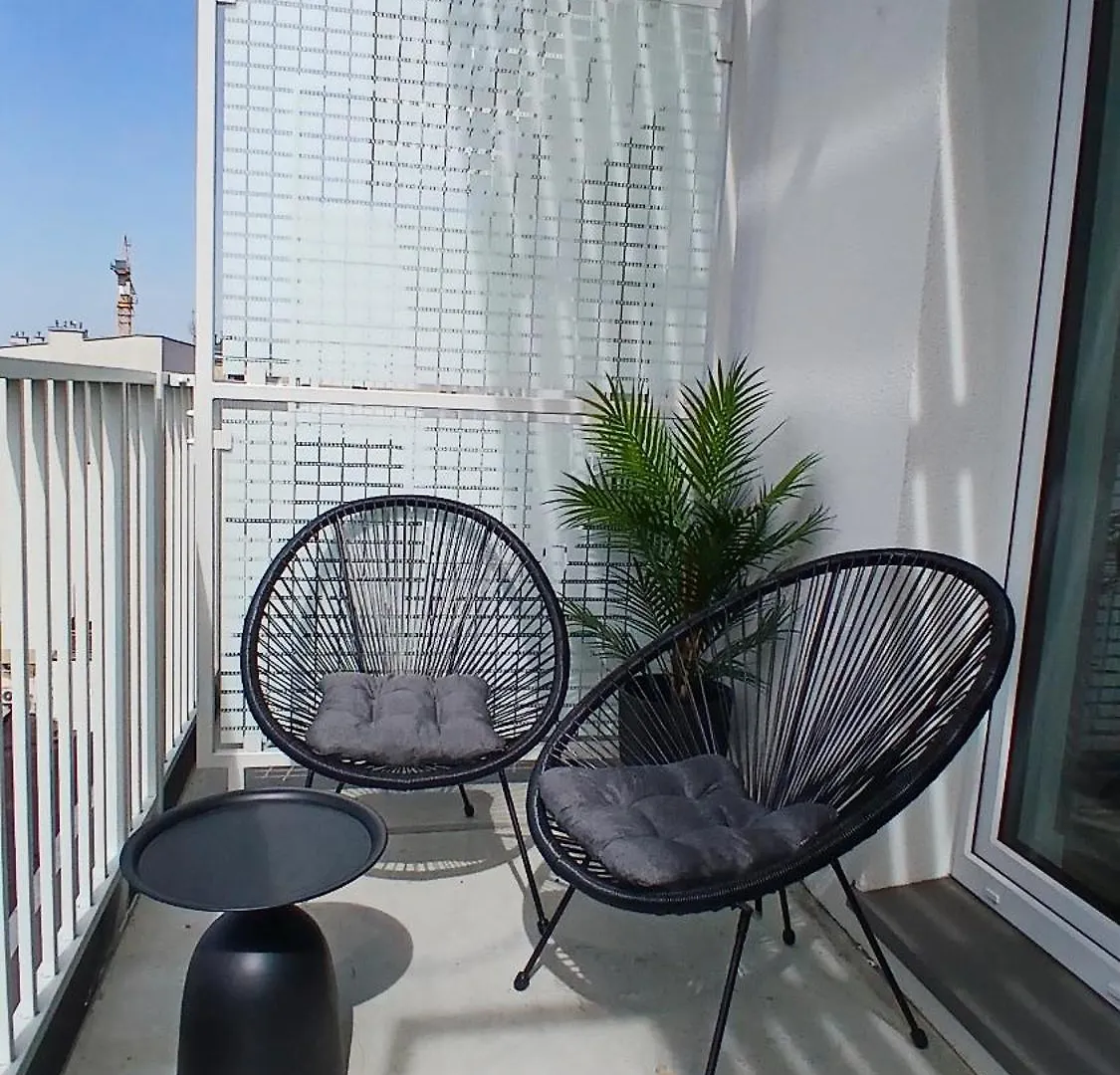 Apartment Cityview Room Plac Wolnosci 6 In The Center Of Poznan Old Town